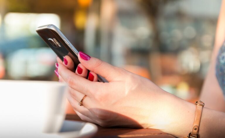 Kuluttajaliitto ottaa kantaa: puhelin- ja kotimyynnille tiukemmat pelisäännöt