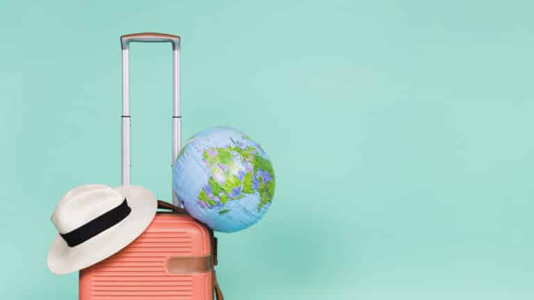 Matkapaketin järjestäjän oikeus peruuttaa matka